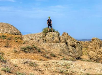Doug Pulleyblank Cycling on the  tour with redspokes
